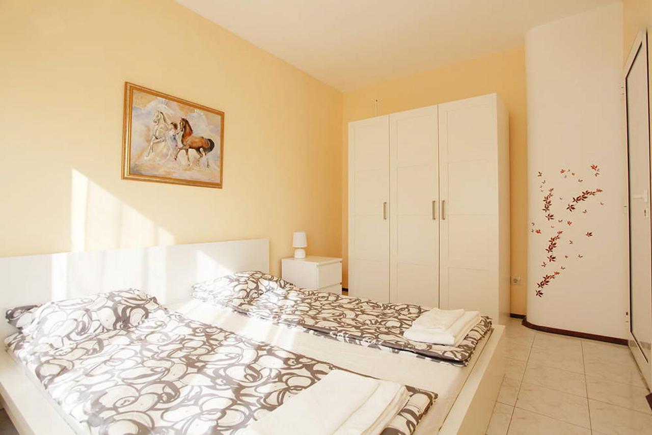 Raya Maisonette Sofia Bagian luar foto